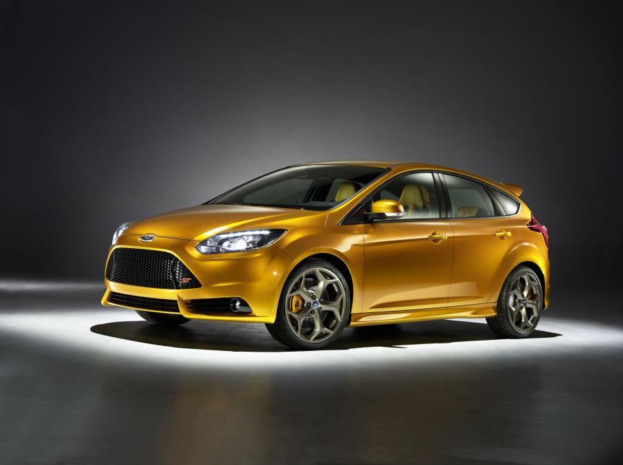  Ford Focus ST 2010 года  (фото 15 из 46)